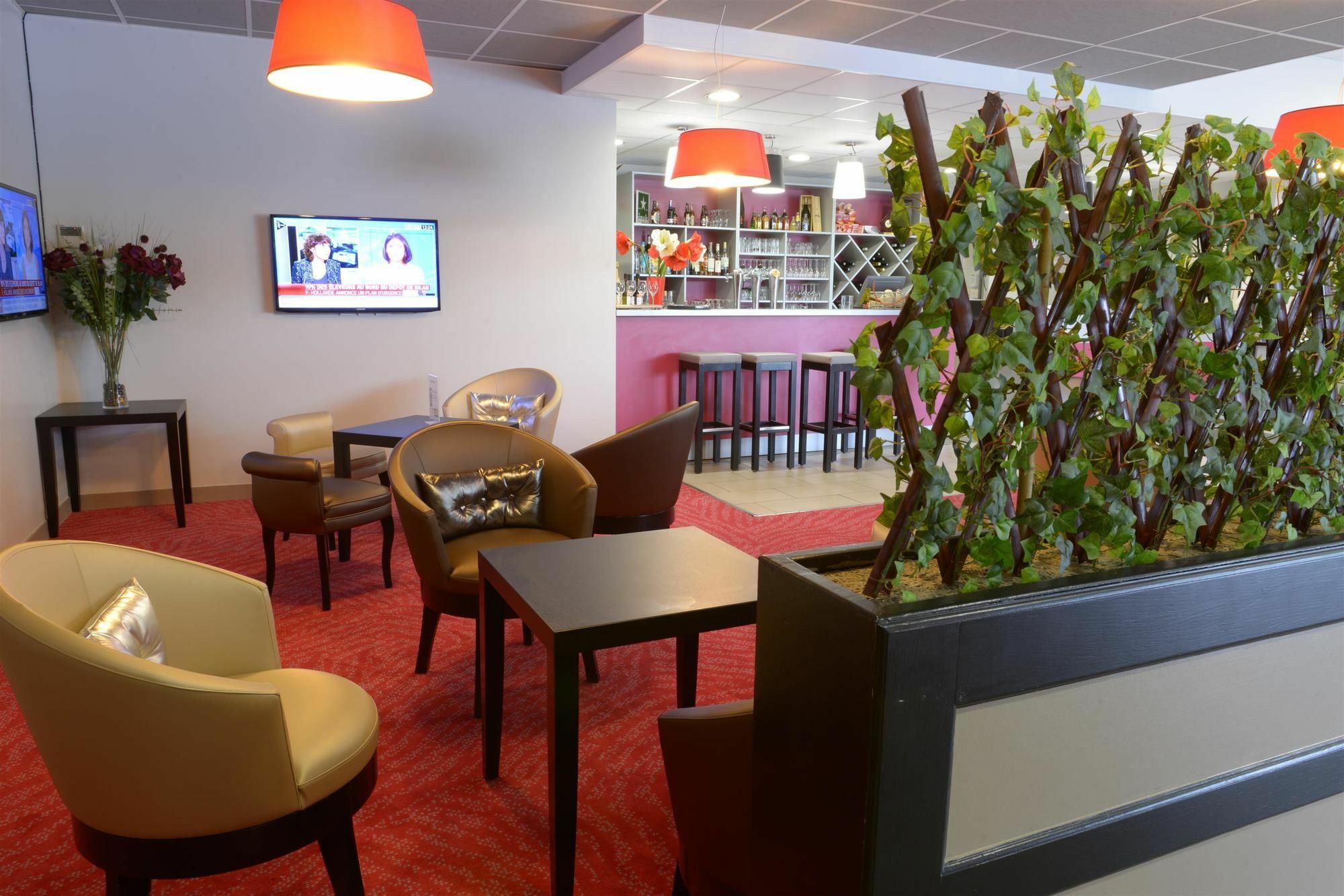Hotel Ibis Styles Montargis Arboria Pannes  Exterior foto