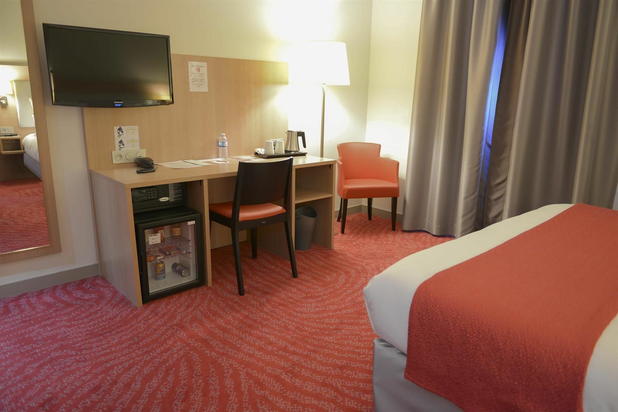 Hotel Ibis Styles Montargis Arboria Pannes  Exterior foto